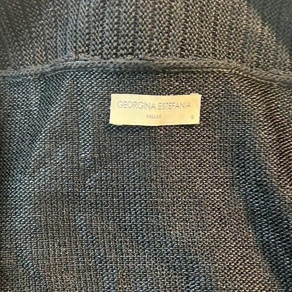 Georgina Estefania,Asymmetric Hem,Fitted Sleeves,Cropped Knit Sweater/Top, Small - Picture 4 of 10